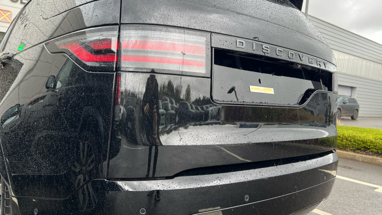 Land Rover Discovery 3.0 D350 Dynamic SE 5dr Auto Diesel Station Wagon